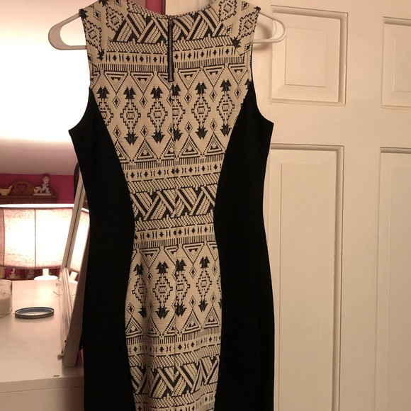 Black and white bodycon dress - Picture 2 of 3
